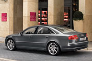 Audi S8 D3